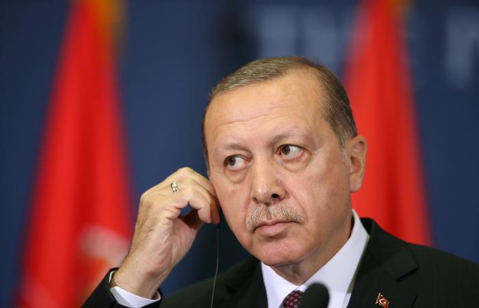 رداً على اتهام أردوغان.. تركيا تلاحق مسؤولاً أميركاً
