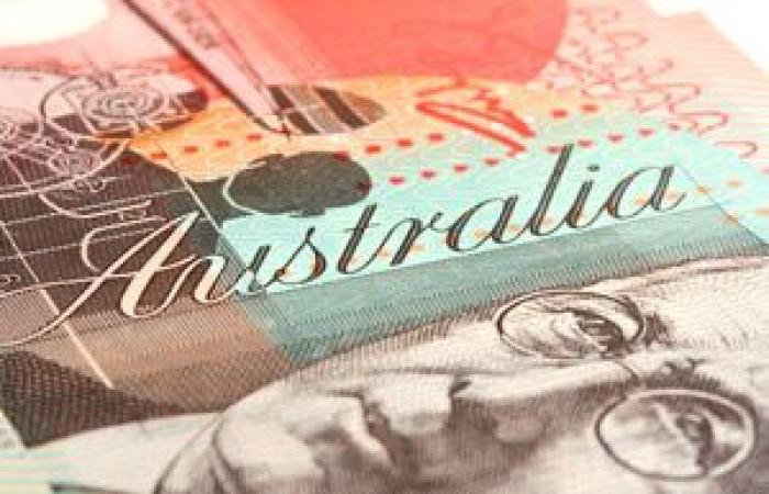 تحسن ثقة المستهلكين في استراليا يدعم ارتفاع الدولار الاسترالي