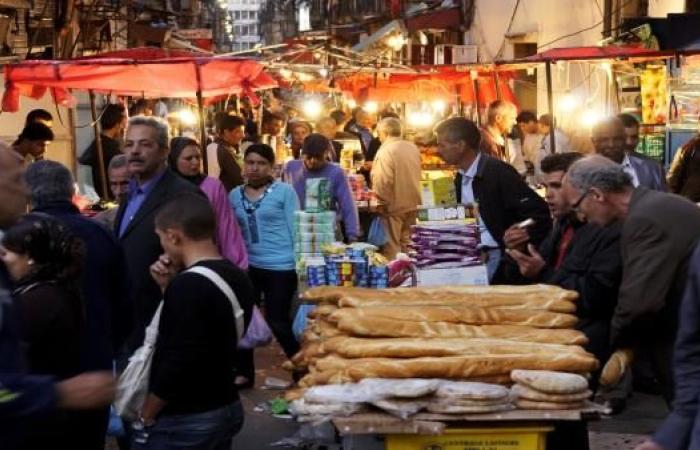 الجزائر: واردات الهواتف النقالة والأغذية تلتهم العملة الصعبة