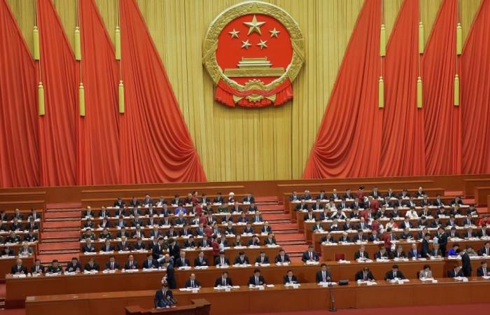 برلمان الصين يتجه لتكريس شي رئيسا مدى الحياة