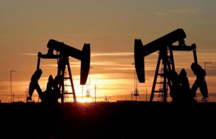 أسعار النفط العالمي ترتفع 3.5% في أسبوع