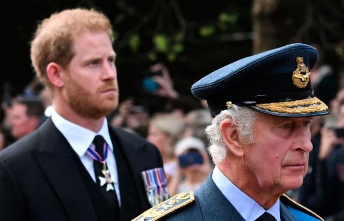 بعد “المحاكمة التاريخية”… الأمير هاري يغادر بريطانيا بلا لقاء عائلته