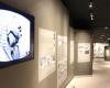 فلسطين | "لجنة التواصل" تستضيف وفداً اسرائيلياً في متحف الشهيد ياسر عرفات