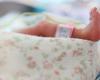 في بريطانيا.. ولادة أول طفل يحمل حمضا نوويا من 3 أشخاص