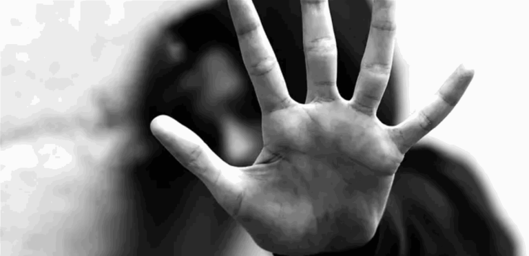 الأولى تبلغ 12 عاماً والثانية 13.. خمسة رجال اعتدوا جنسياً على تلميذتين! Doc P 1098783 638279826894125531