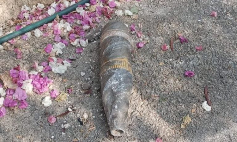 سقوط قذيفة في باحة منزل باللبونة سقوط-قذيفة-في-باحة-منزل-باللبونة