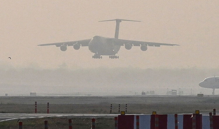 لحظات-حرجة.-طيار-أميركي-حاول-“إيقاف-محرك”-طائرة-مدنية