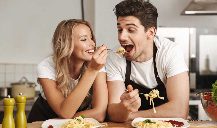 ما علاقة العشاء المتأخر وعدم تناول الفطور بأمراض القلب ما-علاقة-العشاء-المتأخر-وعدم-تناول-الفطور-بأمراض-القلب