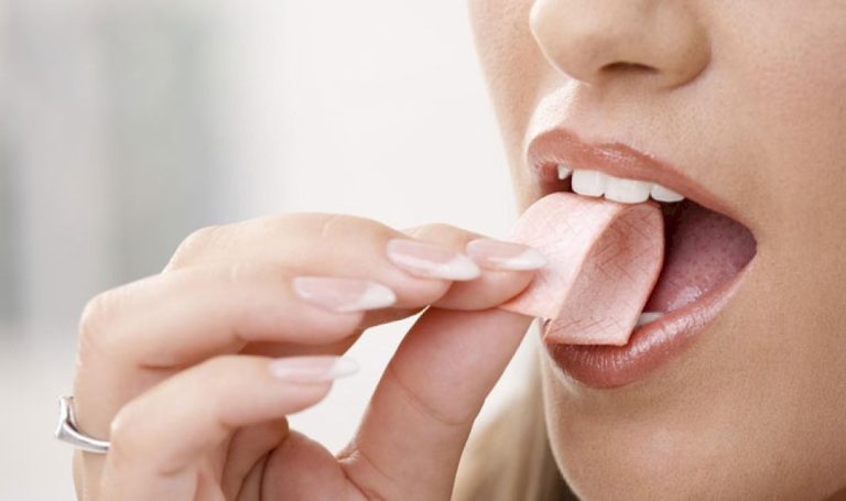 ماذا يحدث إذا مضغت العلكة أكثر من 3 دقائق؟ ماذا-يحدث-إذا-مضغت-العلكة-أكثر-من-3-دقائق؟