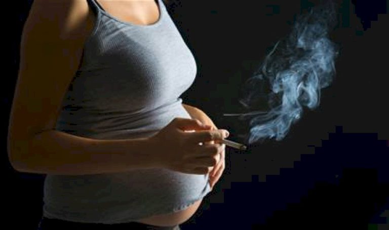 التأثيرات-السلبية-للتدخين-على-الحامل-والجنين