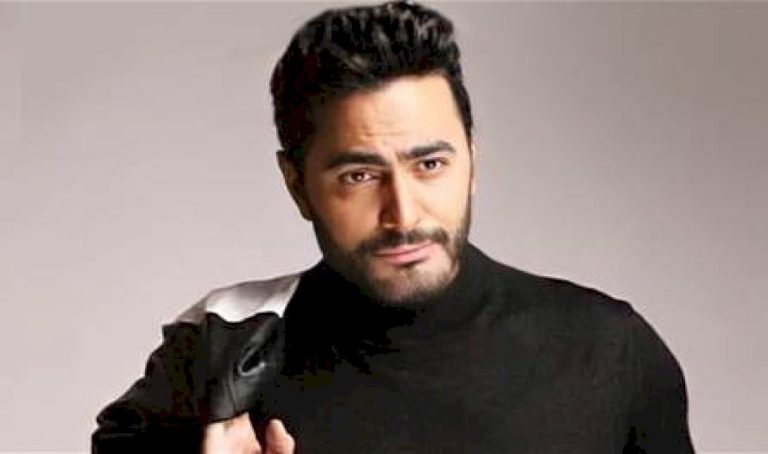 بالصور… تعرفوا إلى شبيه تامر حسني! بالصور…-تعرفوا-إلى-شبيه-تامر-حسني!