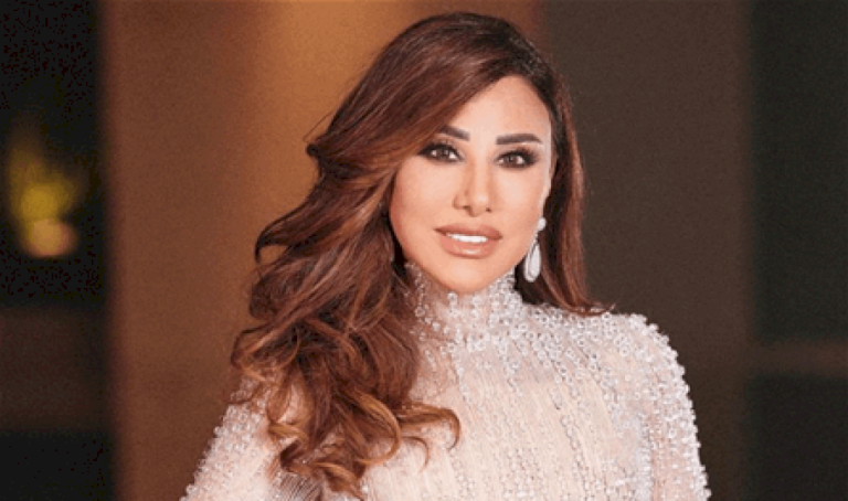 أثارت-الجدل-خلال-حديثها…-نجوى-كرم-بروب-الإستحمام-(فيديو)