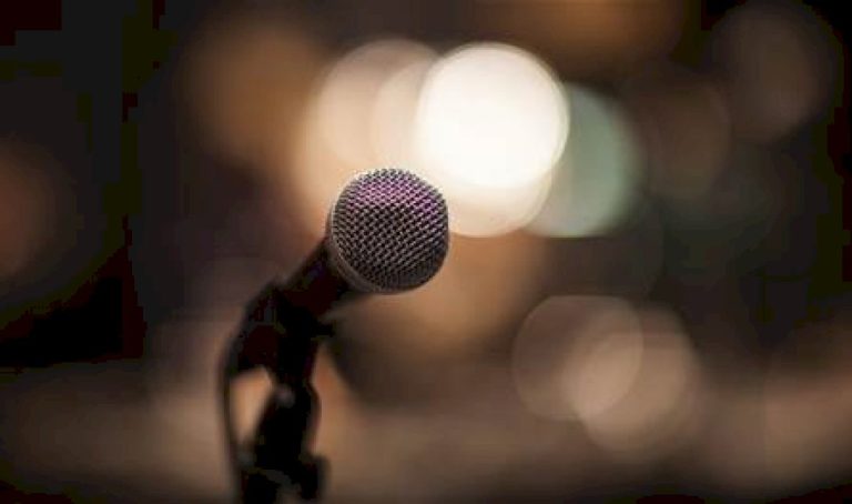 نجم-عالمي-يُفاجئ-الجمهور.-هكذا-أعلن-عن-إصابته-بسرطان-في-الدماغ-(صورة)