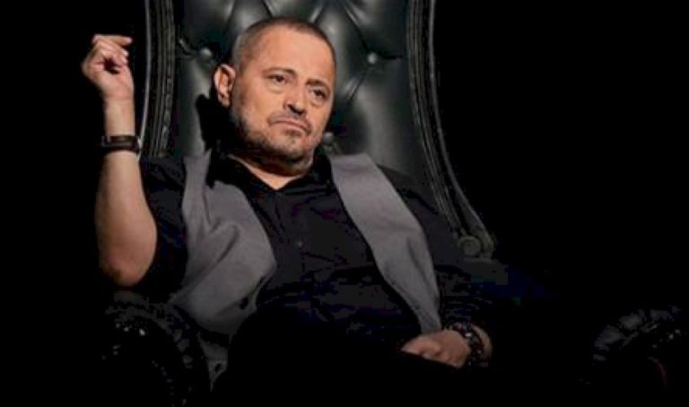 جورج وسوف يهاجم احد الحاضرين خلال حفله: قليل ادب (فيديو) جورج-وسوف-يهاجم-احد-الحاضرين-خلال-حفله:-قليل-ادب-(فيديو)