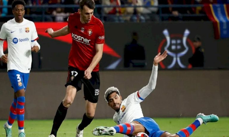 برشلونة-يعبر-أوساسونا-ويواجه-الملكي-في-نهائي-كأس-السوبر
