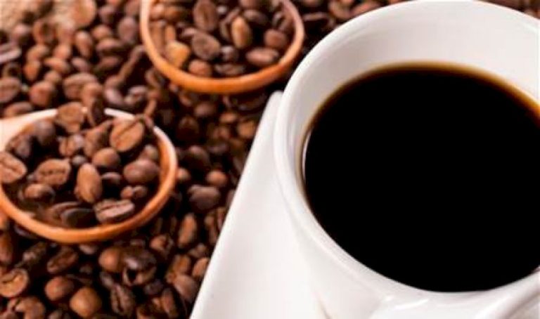 ما-خطورة-تناول-القهوة-مع-الكحول؟