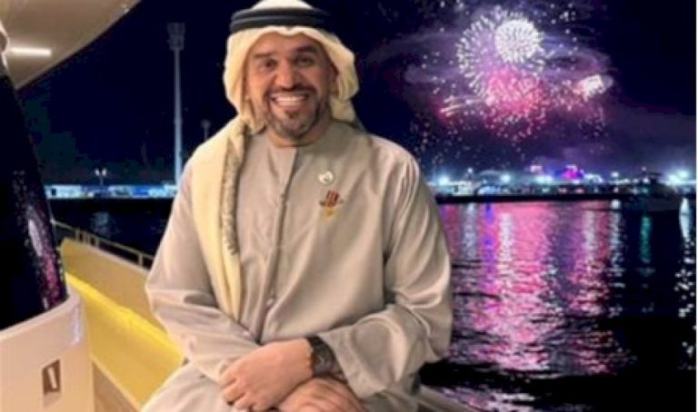 ظهر دون خاتم الزواج.. هل انفصل حسين الجسمي عن زوجته الشابة؟ ظهر-دون-خاتم-الزواج.-هل-انفصل-حسين-الجسمي-عن-زوجته-الشابة؟