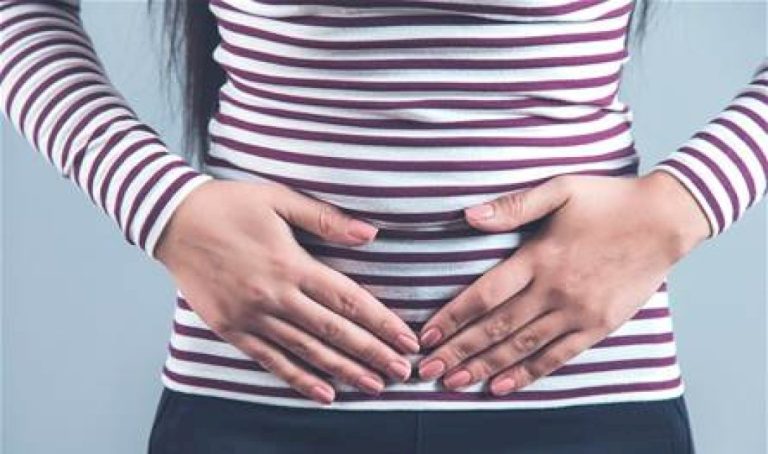 مشروبات-تساعد-على-علاج-التهاب-المعدة-في-المنزل