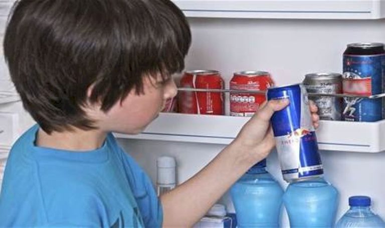 أبعدوها-عن-أطفالكم.-كوارث-على-الصحة-تسببها-مشروبات-الطاقة