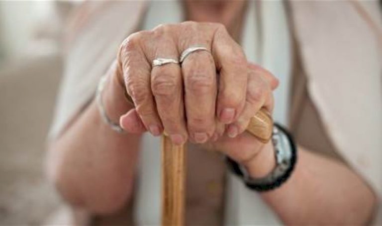 "تحميك-مثل-الدرع"…-5-أطعمة-مضادة-للشيخوخة