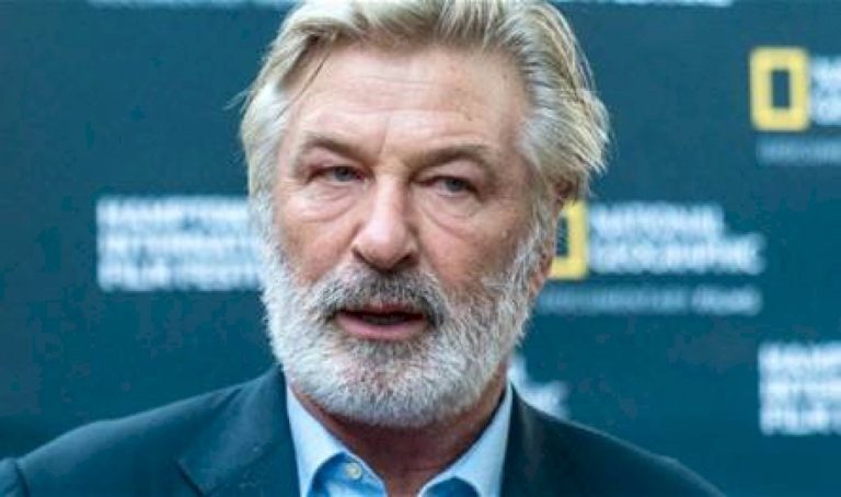 أليك بالدوين متّهم للمرة الثانية أليك-بالدوين-متّهم-للمرة-الثانية