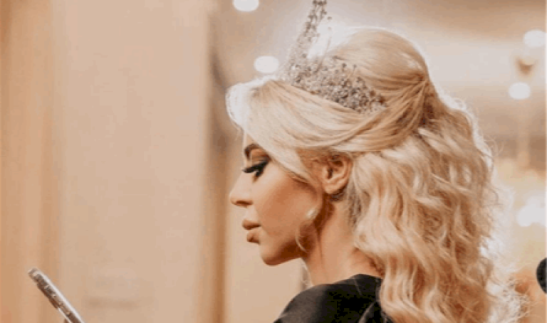 بعد زواجها مؤخرا للمرة الثانية.. الممثلة اللبنانية الشهيرة تطل بالمايوه وهي تستمتع بوقتها (صور) بعد-زواجها-مؤخرا-للمرة-الثانية.-الممثلة-اللبنانية-الشهيرة-تطل-بالمايوه-وهي-تستمتع-بوقتها-(صور)