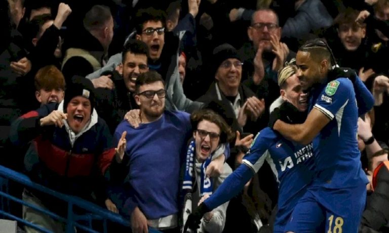 سداسية-تعبر-بـ”البلوز”-إلى-نهائي-ويمبلي