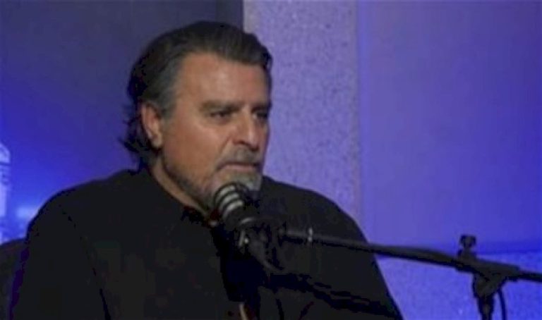 أصوات "مبهبطة".. هادي شرارة يتحدّث عن الفنانين وهذا ما قاله عن اليسا وشيرين أصوات-"مبهبطة".-هادي-شرارة-يتحدّث-عن-الفنانين-وهذا-ما-قاله-عن-اليسا-وشيرين