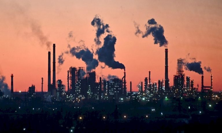 مخاوف نقص الإمدادات تدفع أسعار النفط للارتفاع مخاوف-نقص-الإمدادات-تدفع-أسعار-النفط-للارتفاع