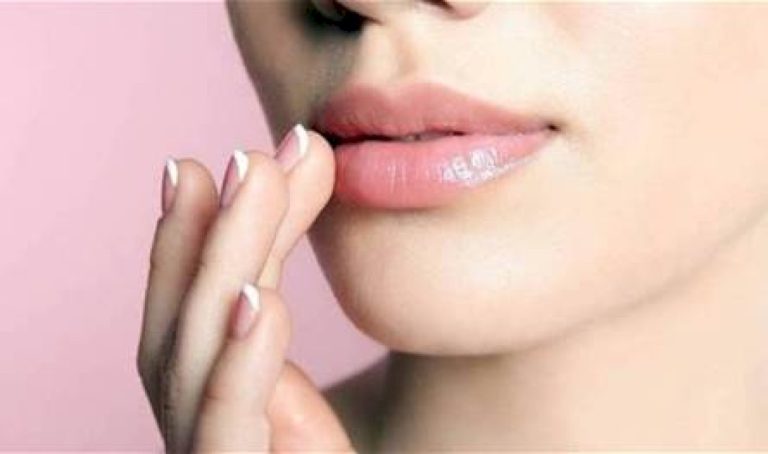 الشفاه.-مرآة-الصحة