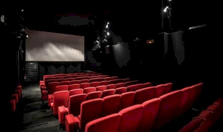 "بقالي-كتير-مقدّمتش-أفلام".-فنان-شهير-يعود-الى-السينما-بعد-غياب-سنوات