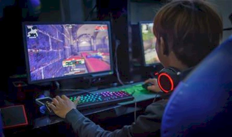ما علاقة ألعاب الفيديو بخطر فقدان السمع الدائم؟ ما-علاقة-ألعاب-الفيديو-بخطر-فقدان-السمع-الدائم؟