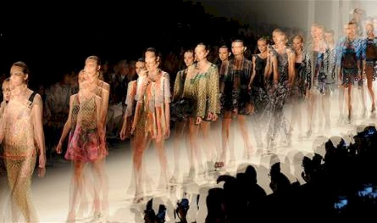 عارضة أزياء تلفق خبر وفاتها.. ما السبب؟ عارضة-أزياء-تلفق-خبر-وفاتها.-ما-السبب؟