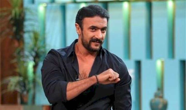 كيف أطل العوضي بعد خروجه من المستشفى؟ (فيديو) كيف-أطل-العوضي-بعد-خروجه-من-المستشفى؟-(فيديو)