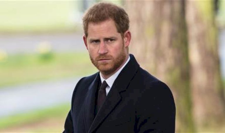 الأمير هاري يصل لندن بعد يوم من إعلان إصابة والده بالسرطان الأمير-هاري-يصل-لندن-بعد-يوم-من-إعلان-إصابة-والده-بالسرطان