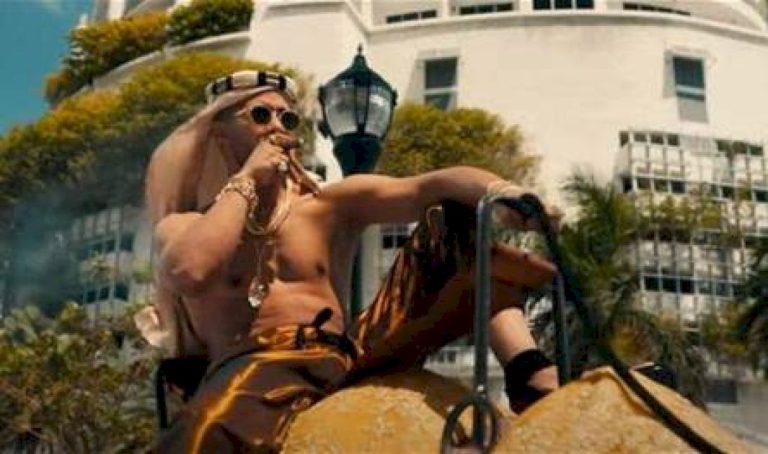 بعد الهجوم عليه لتجاهله اسم فلسطين.. هكذا رد محمد رمضان (فيديو) بعد-الهجوم-عليه-لتجاهله-اسم-فلسطين.-هكذا-رد-محمد-رمضان-(فيديو)