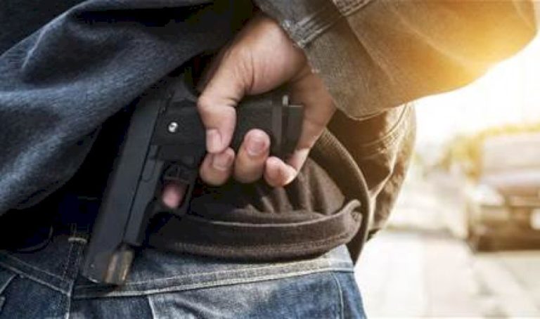 نجل صحافي لبناني يتعرّض لعملية سلب.. وهذا ما حصل معه! نجل-صحافي-لبناني-يتعرّض-لعملية-سلب.-وهذا-ما-حصل-معه!