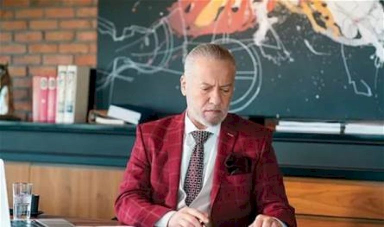 بعد أزمته الصحية الأخيرة.. الممثل فادي إبراهيم يحضرّ مفاجأة لافتة ما هي؟ بعد-أزمته-الصحية-الأخيرة.-الممثل-فادي-إبراهيم-يحضرّ-مفاجأة-لافتة-ما-هي؟