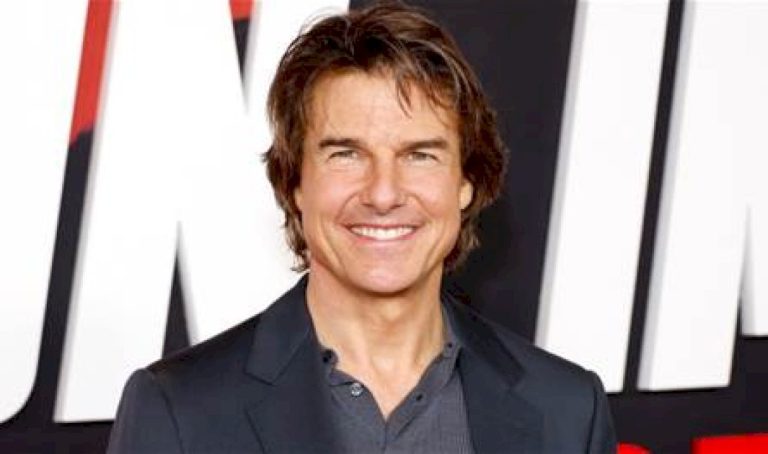 تصغره-بـ25-عاماً.-توم-كروز-يعلن-ارتباطه-رسمياً-وهذه-حبيبته-المشهورة-(صورة)