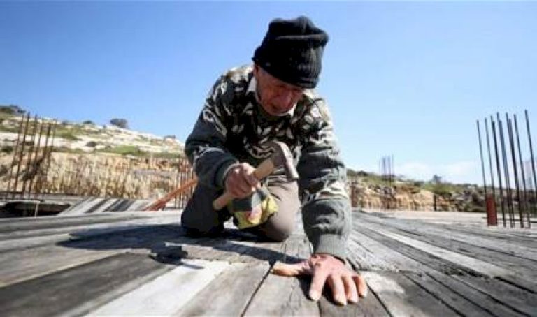 هل ينبغي أن نستمر في العمل رغم تقدم العمر؟ هل-ينبغي-أن-نستمر-في-العمل-رغم-تقدم-العمر؟