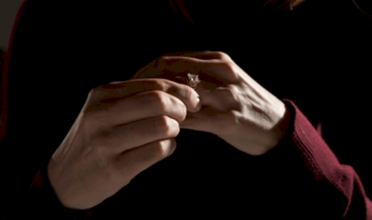 الممثلة-المعروفة-تثير-الجدل.-هكذا-علّقت-على-زواج-طليقها-الفنان-قبل-أيام!