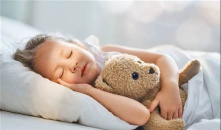 النوم المنتظم يجعل الأطفال أكثر سعادة وذكاءً… إليكم هذه الدراسة النوم-المنتظم-يجعل-الأطفال-أكثر-سعادة-وذكاءً…-إليكم-هذه-الدراسة