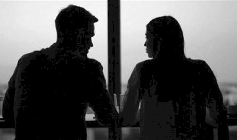 حبيبة النجم الشهير تعترف بالخيانة: "إنتقمت منه" حبيبة-النجم-الشهير-تعترف-بالخيانة:-"إنتقمت-منه"