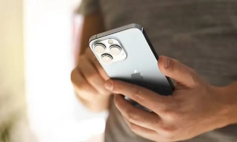 تحديث جديد من شركة “آبل” يضاعف عمر البطارية تحديث-جديد-من-شركة-“آبل”-يضاعف-عمر-البطارية