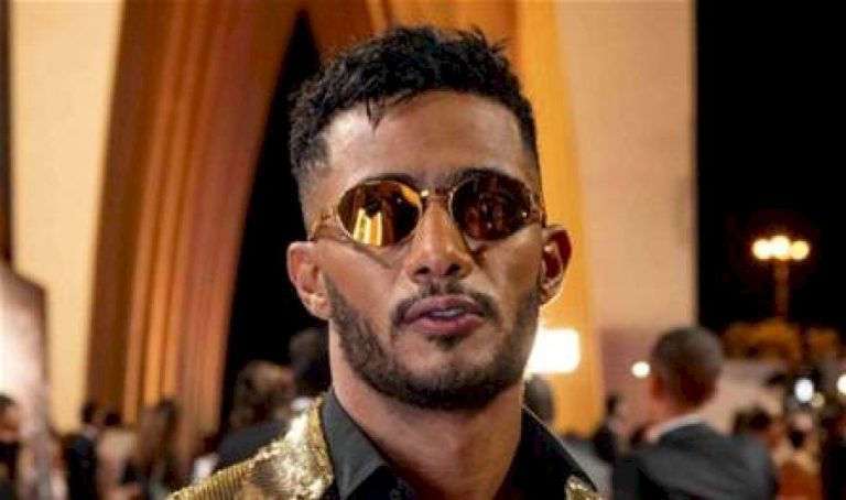 بالفيديو…-إليكم-ما-حصل-بين-محمد-رمضان-و"أذكى-معجب"