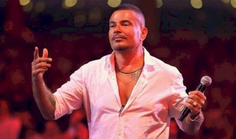 بعدما-وصف-سائقه-بالـ"حيوان".-أوّل-إطلالة-رسمية-لـ"عمرو-دياب"(صور)