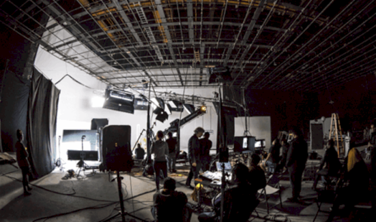 فنانة-معروفة-تحضّر-لفيلم-جديد