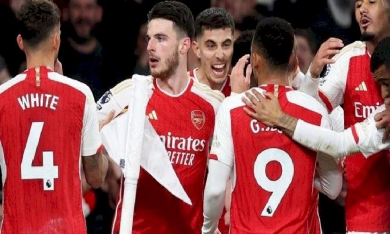 أرسنال-يتخطى-برينتفورد-ويحتل-صدارة-الدوري