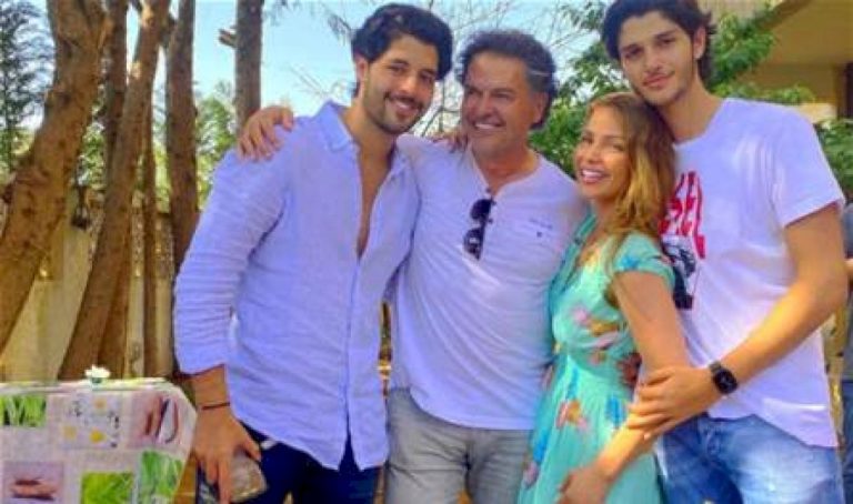 أمام-أنظار-عائلته.-مُعجبة-تفاجىء-راغب-علامة-على-المسرح-ما-فعلته-لا-يخطر-على-البال