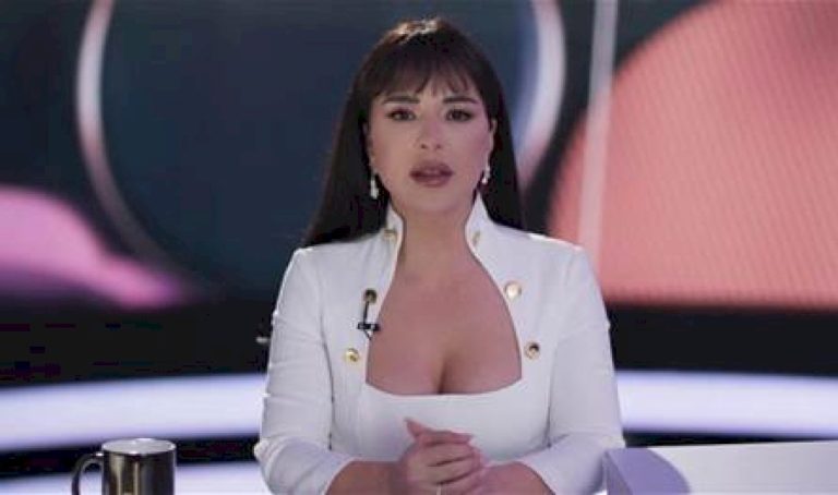 بقميص النوم.. إطلالات ماغي بو غصن في مسلسل “ع أمل” تعرّضها للانتقادات (صور) بقميص-النوم.-إطلالات-ماغي-بو-غصن-في-مسلسل-"ع-أمل"-تعرّضها-للانتقادات-(صور)